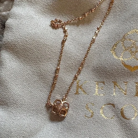 Kendra Scott Rose Gold Necklace - Picture 2 of 3
